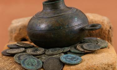 Клад, которому три тысячи лет, оказался под ногами: украшения и загадка их владельца не дают покоя науке