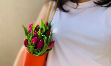 Тепло и уют в городских садах: что ждет женщин на праздничных площадках Улан-Удэ 8 марта