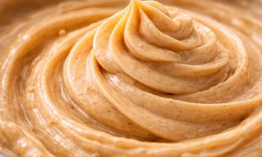 Сливочный вкус с карамельной ноткой: крем, который любят даже те, кто не ест сладкое