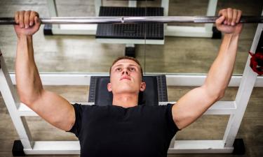 Парные силовые упражнения развивают прикладную силу