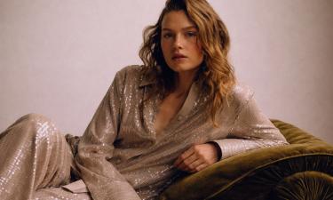 Широкие брюки с завышенной талией подходят для новогодних вечеринок — Marianne