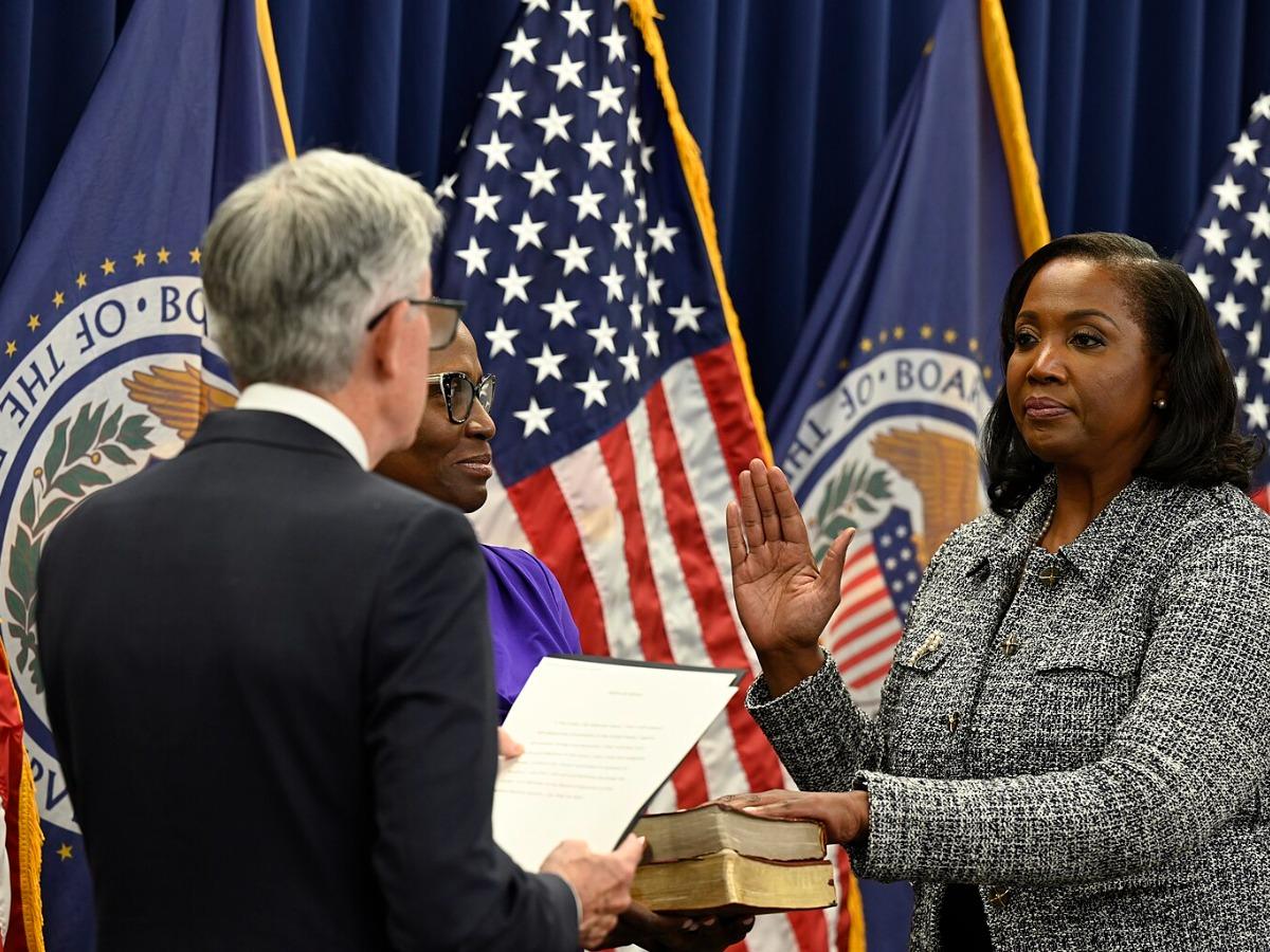 ФРС в осаде: скандальный иск ставит под вопрос независимость американского центробанка