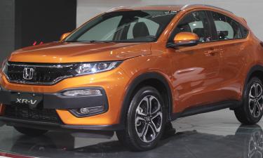 До декабря — кто успел, тот и на колёсах: автомобили растут в цене даже без участия продавцов