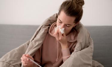Промывать, дышать, терпеть? Что делать при насморке и мифы, в которые пора перестать верить