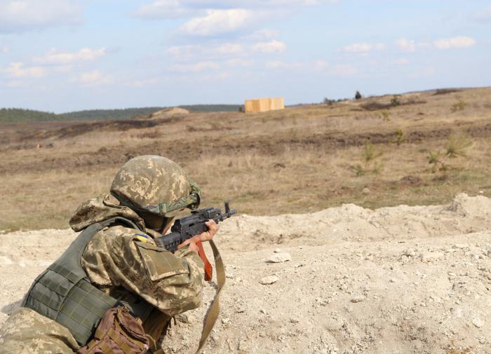 Командир ВС РФ: Киев не использует западную бронетехнику в Запорожье из-за погоды