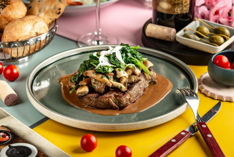 Оленина по-норильски в сливочно-грибном соусе