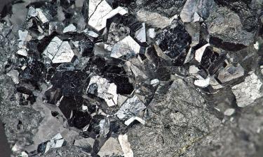 Рынок никеля увяз в профиците предложения: цены не находят точку роста