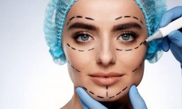 Пластическая хирургия летом: современные методы снижают риски, утверждает эксперт