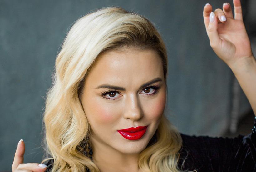 Анна Семенович