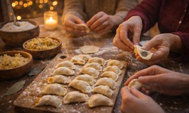 Картофельные ленивые вареники с брынзой варят несколько минут после всплытия