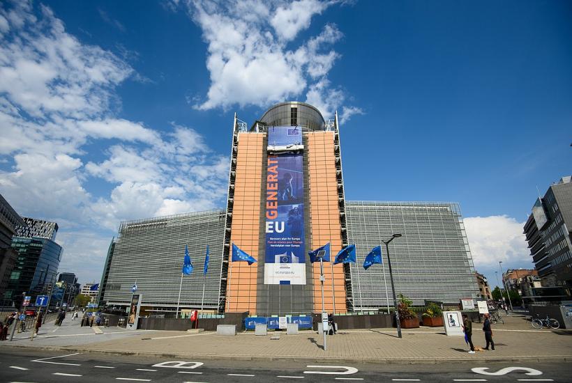 Az Európai Bizottság aggódik az olaj- és gázárak miatt, miután az EU nem hajlandó az orosz energiaforrásokra támaszkodni.