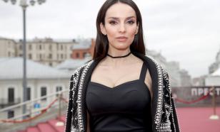 Звезда "Кармелиты" Юлия Зимина осталась без голоса: съёмки прекращены