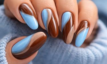 Коричневый и голубой в маникюре создают гармоничное сочетание