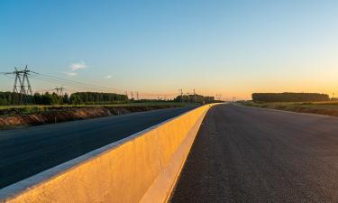 Инспекторы ДПС фиксируют выезд за оранжевую линию как нарушение ПДД