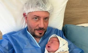 Артемий Лебедев стал отцом в одиннадцатый раз и показал фото с ребёнком