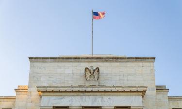 ФРС перестала быть тихой гаванью: кадровые планы Трампа усиливают нервозность рынка