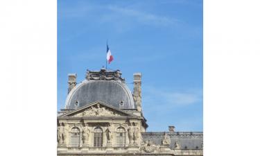 Слепая зона Лувра: почему музей потерял драгоценности Наполеона без единой записи с камер