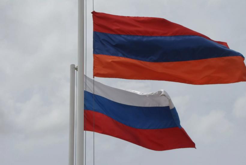 Флаг Армении и России