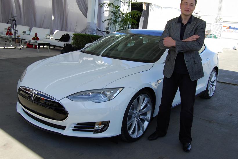 Илон Маск на заводе Tesla во Фремонте
