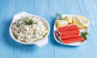 Крабовый салат с рисом и кукурузой: пошаговый рецепт