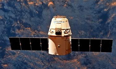 SpaceX эксплуатирует почти 9 300 спутников Starlink — naked-science