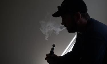 Вейп-апокалипсис: регионы России получат право УНИЧТОЖИТЬ всю никотиновую торговлю