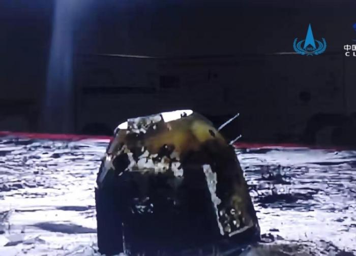 Луноход из Индии преодолел 8 метров на поверхности Луны