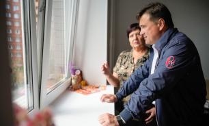 Губернатор Подмосковья поздравил жителей Лыткарина с переездом из ветхого жилья