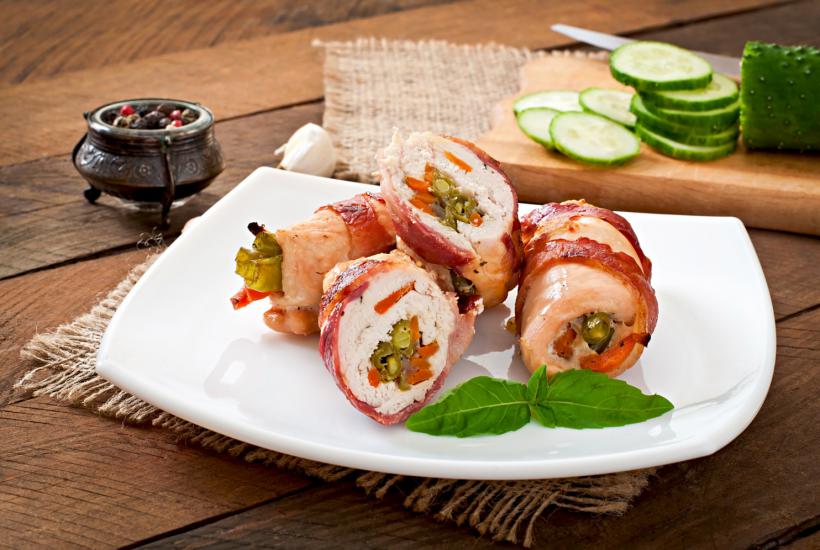 Куриные рулетики с начинкой