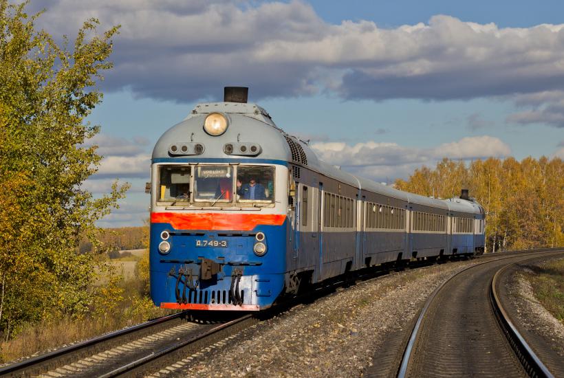 Движущийся дизель-поезд Д1-749 в России Движущийся дизель-поезд Д1-749 в России