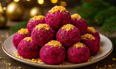 Закуска "Зимний букет" готовится из бурого риса, свёклы и тунца