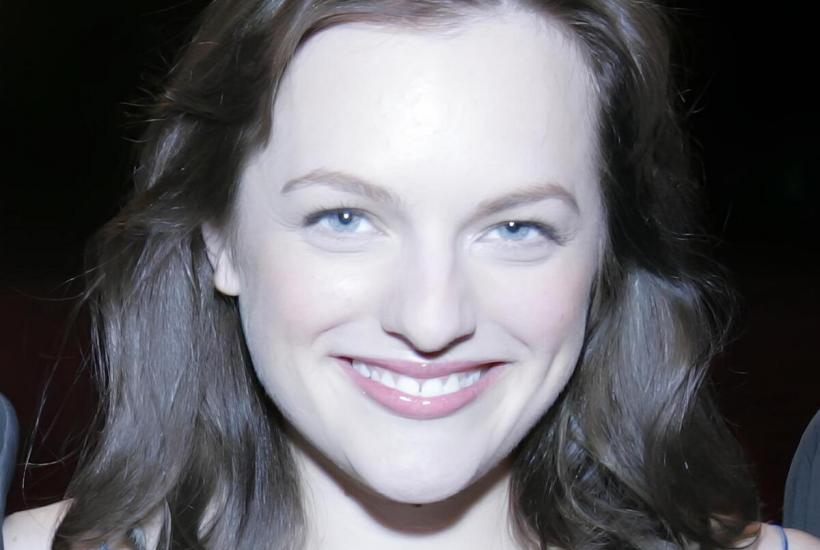 Элизабет Мосс