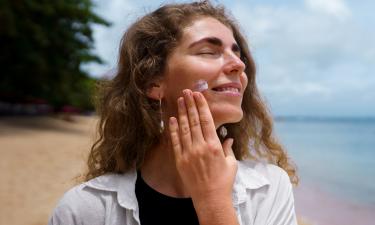 Как создать матовый финиш: сочетание санскрина и тонального крема для лета