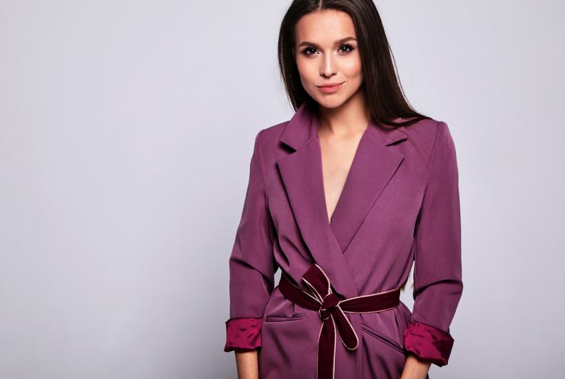 Девушка в платье