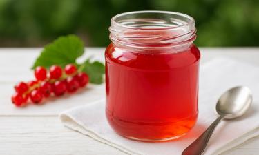 Домашнее желе из красной смородины без варки