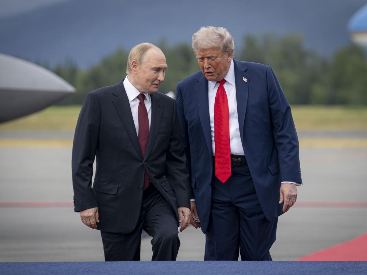 В Госдуме объяснили решение Трампа отменить встречу с Путиным в Будапеште