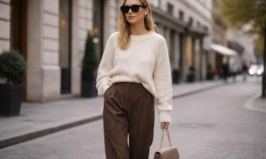 Классические коричневые брюки стали заменой джинсам со свитерами