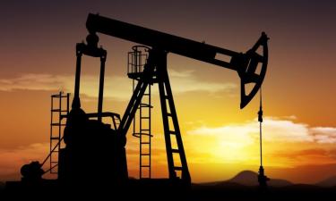 Цены на нефть упали: США и Россия готовят соглашение — Reuters