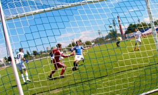 Футболист "Енисея" забил гол "Зениту" дальним ударом