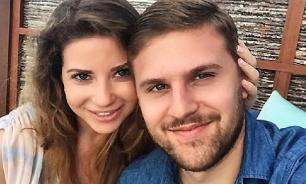 Дочь Юдашкина сбежала из Гонконга в Россию