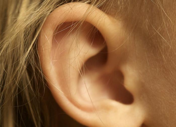 Ученые нашли взаимосвязь между потерей слуха и деменцией