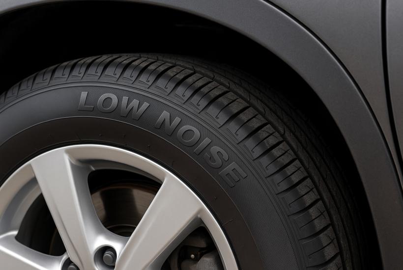 Бесшумные шины на мокрой дороге