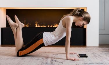 Отжимания с шагом вперед укрепляют руки и мышцы-стабилизаторы