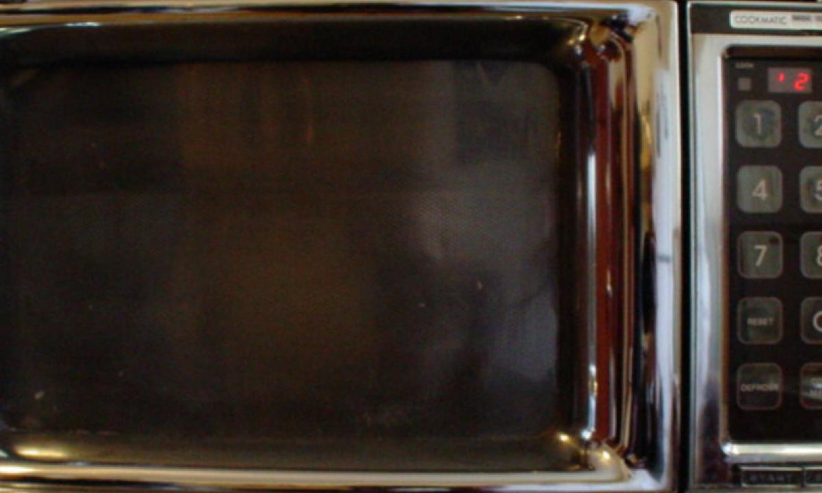 Daily Mail: использование микроволновой печи не снижает качество пищи