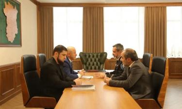 Атаман Всероссийского казачьего общества провёл встречу в Грозном