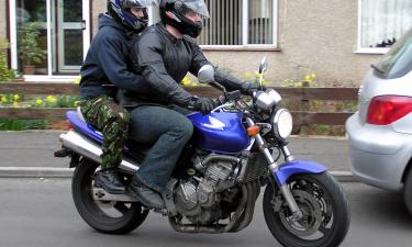 Точка, где рождается доверие: как подготовиться к поездке с пассажиром на мотоцикле