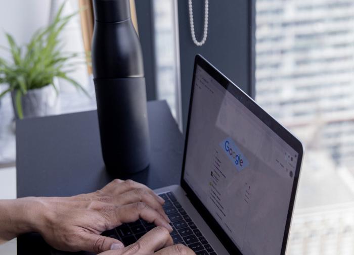 В Госдуме ответили на запрет регистрации аккаунта Google с российским номером фразой "корпорация встала на сторону зла"