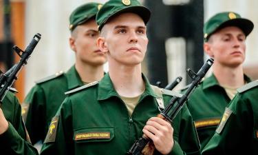 Что ждет срочников в случае введения круглогодичного призыва? Объяснили в Госдуме