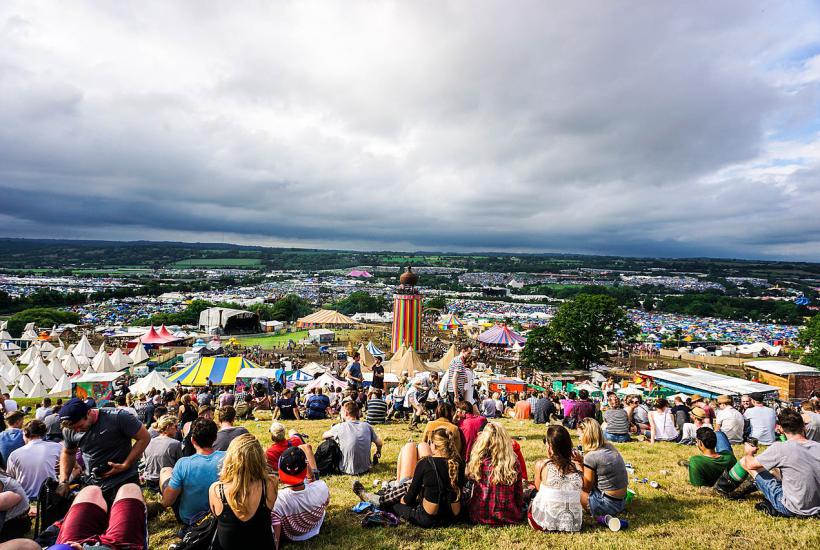 Музыкальный фестиваль Glastonbury