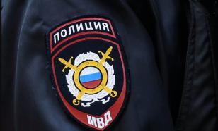 Женщина, выгнавшая сына голым на мороз, искусала полицейских